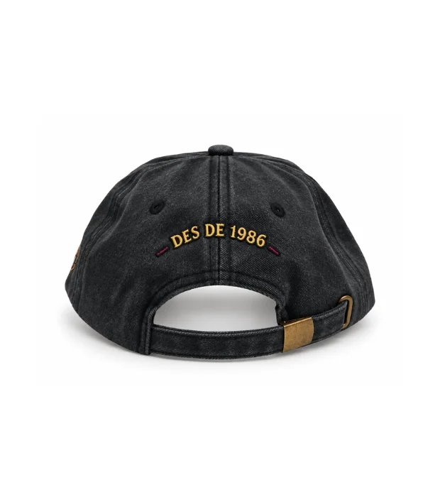 gorra-laxnbusto-negre-darrera.webp